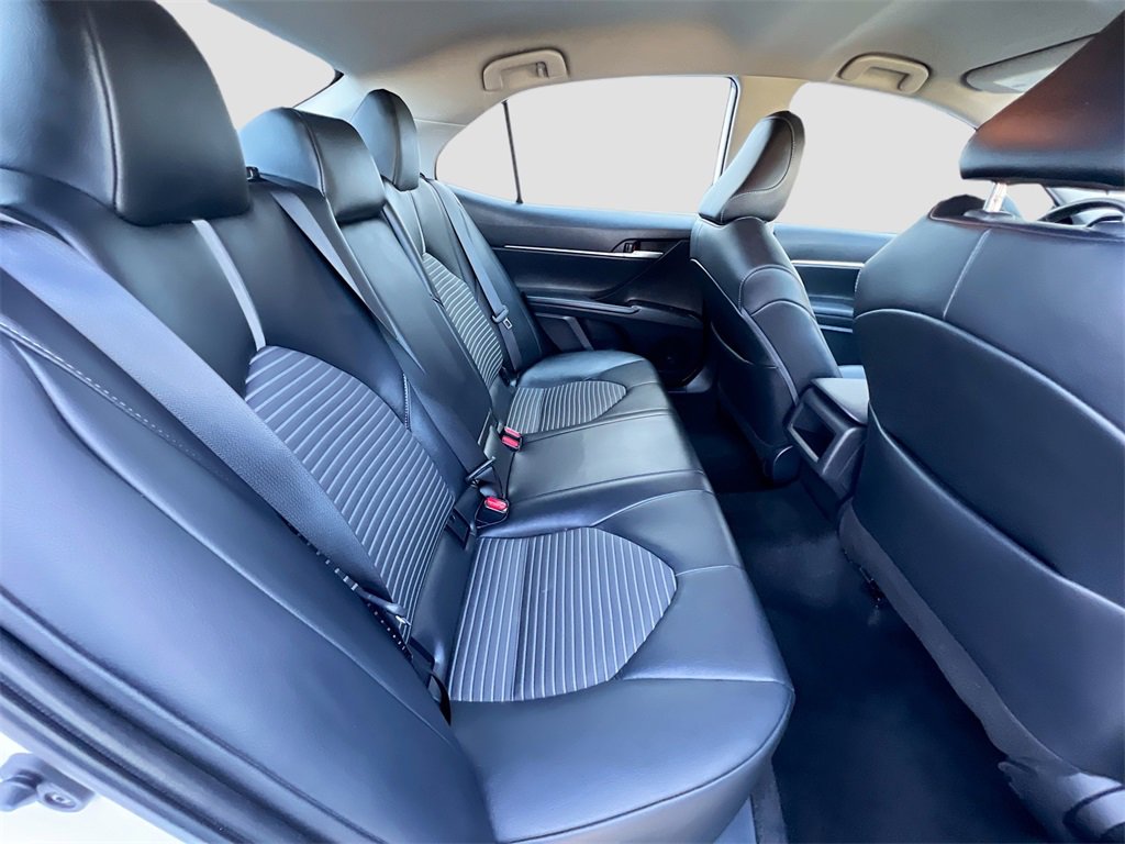 Used 2024 Toyota Camry SE image 24