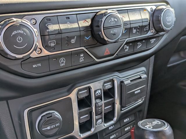 Certified 2019 Jeep Wrangler Unlimited Sahara w/ Quick Order Package 24M Moab AWD/4WD image 20
