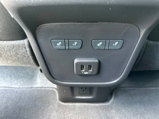 Used 2024 Chevrolet Equinox Premier AWD/4WD image 25