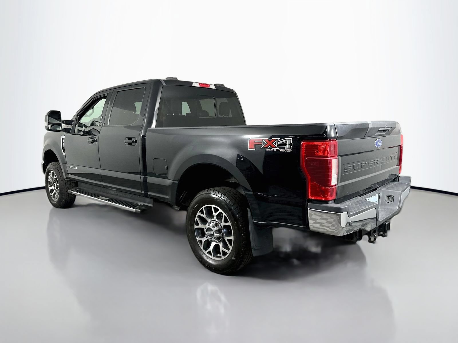 Used 2020 Ford F250 Lariat w/ Lariat Ultimate Package AWD/4WD image 6