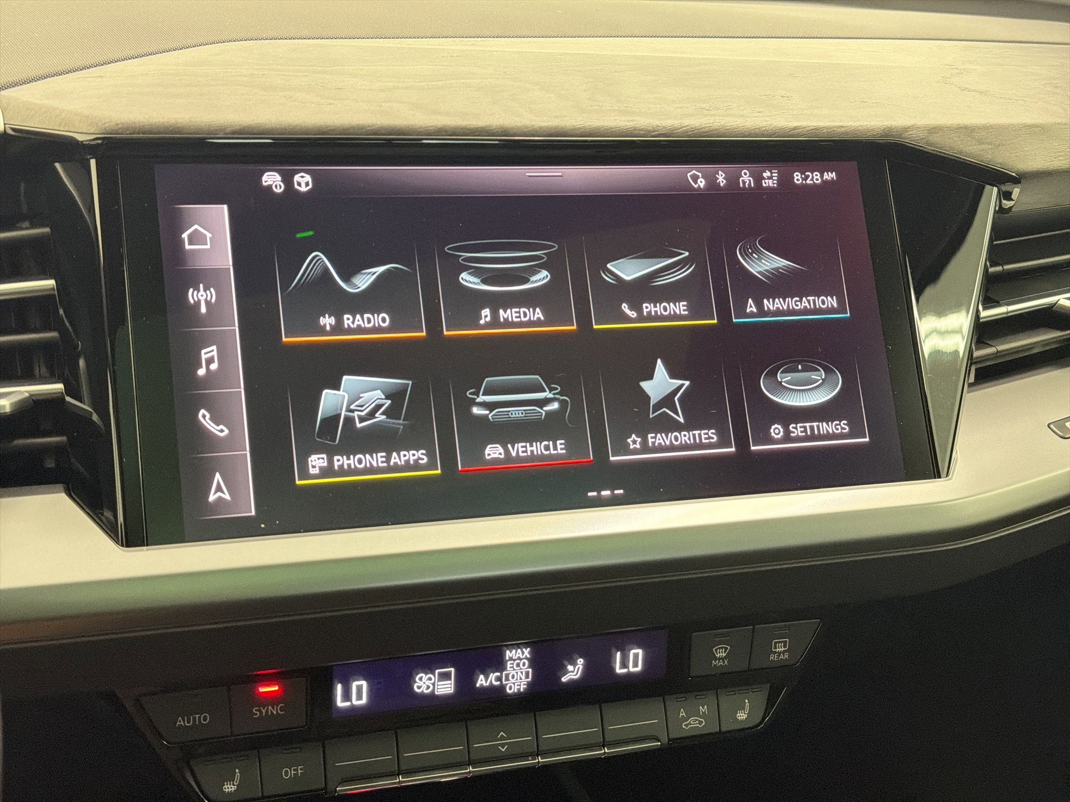 Used 2025 Audi Q4 e-tron Premium Plus w/ Premium Plus image 20