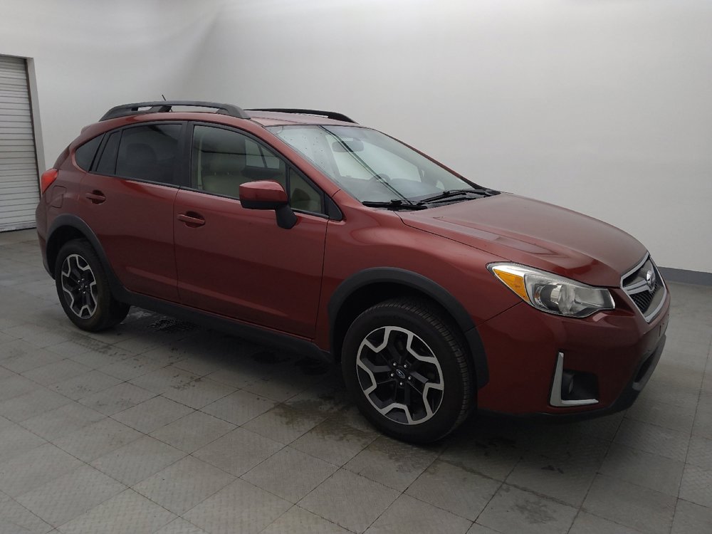 Used 2017 Subaru Crosstrek 2.0i Premium image 11