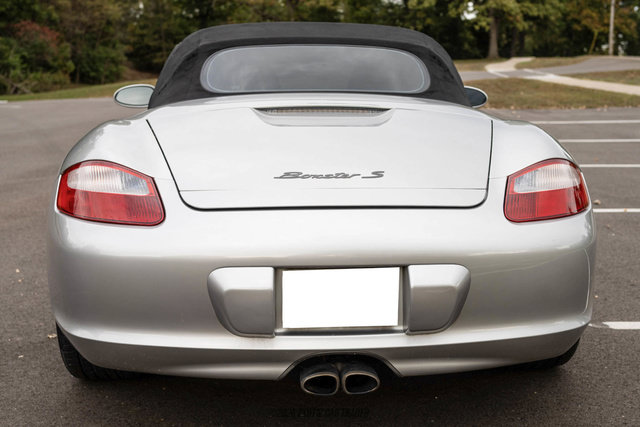 Used 2005 Porsche Boxster S RWD image 16