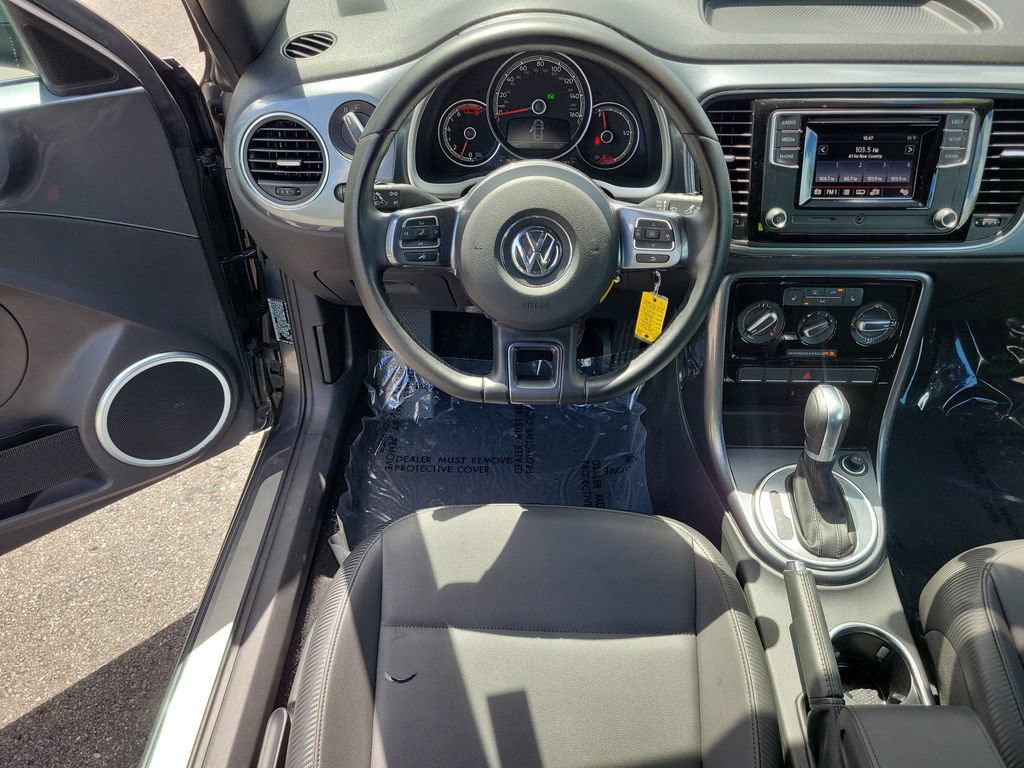 Used 2019 Volkswagen Beetle 2.0T S FWD image 10
