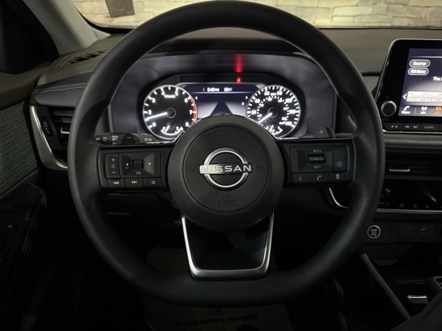 Used 2023 Nissan Rogue SV image 17