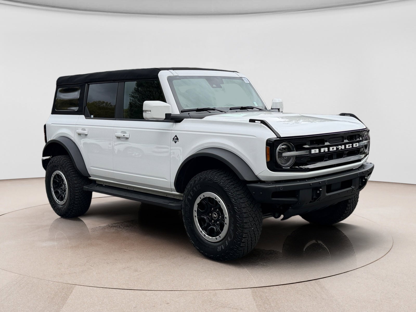 Used 2024 Ford Bronco Outer Banks w/ Sasquatch Package AWD/4WD image 7