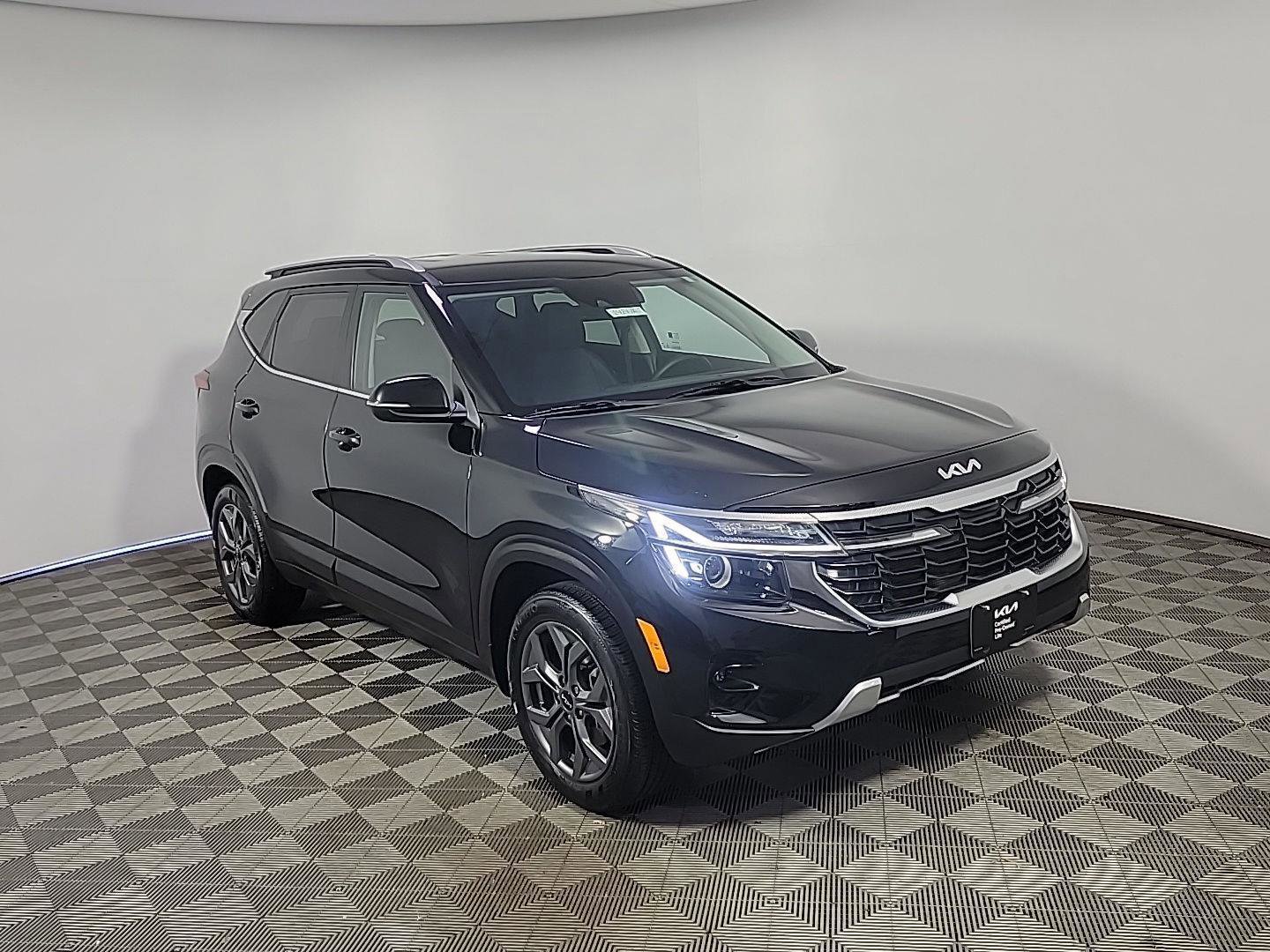 Used 2024 Kia Seltos S image 1