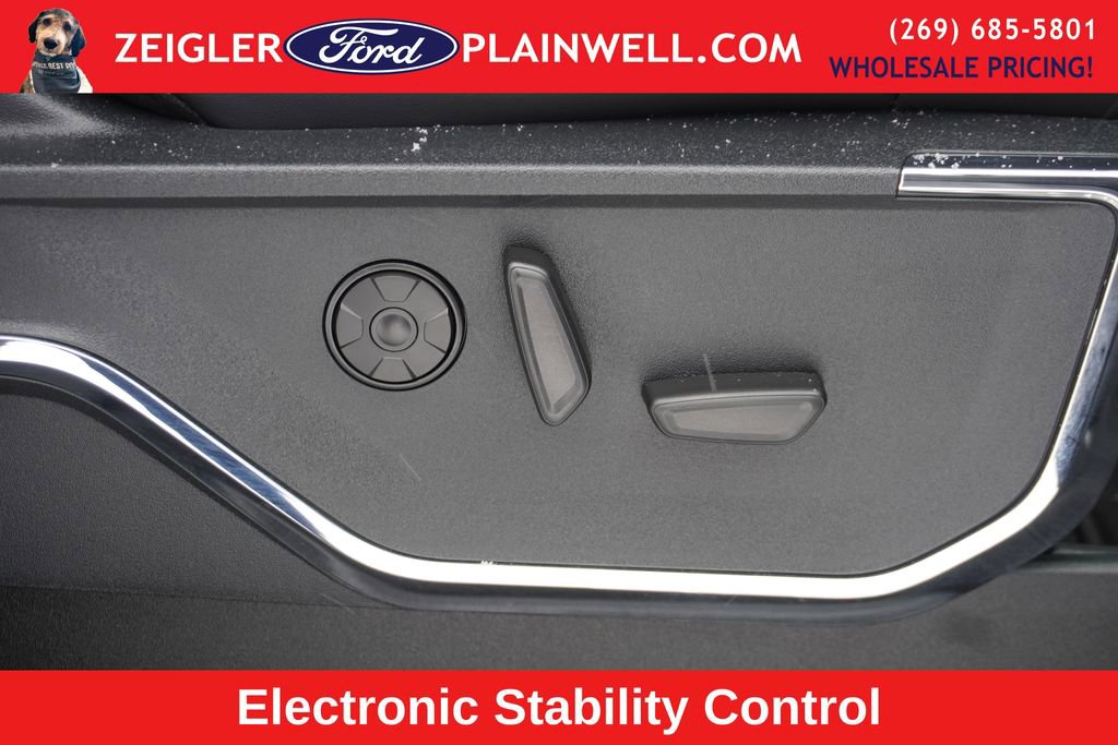 Used 2025 Ford F450 Platinum image 11