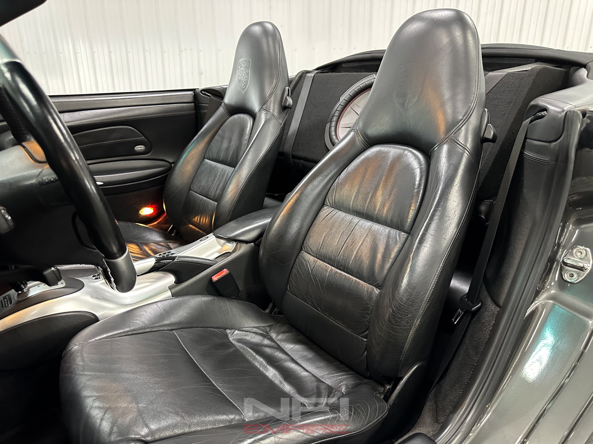 Used 2000 Porsche 911 Cabriolet image 33