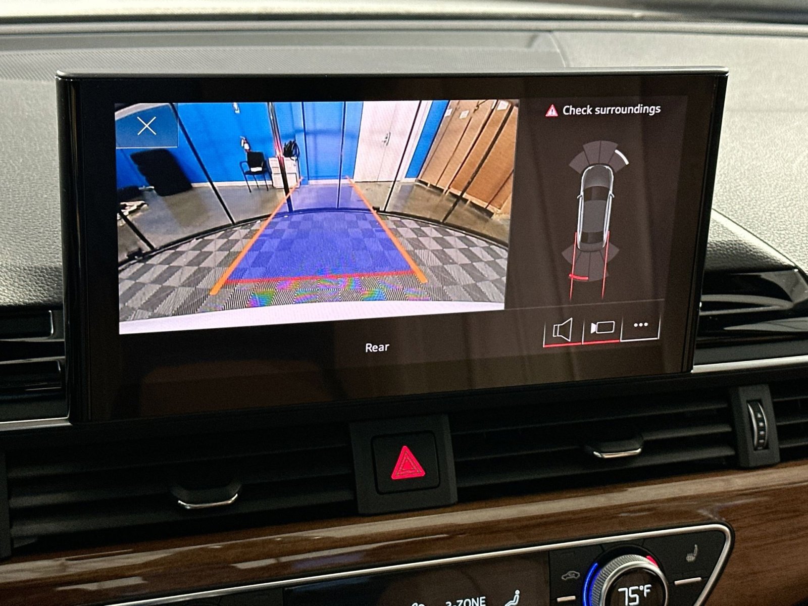 Used 2022 Audi A4 2.0T Premium w/ Convenience Package image 25