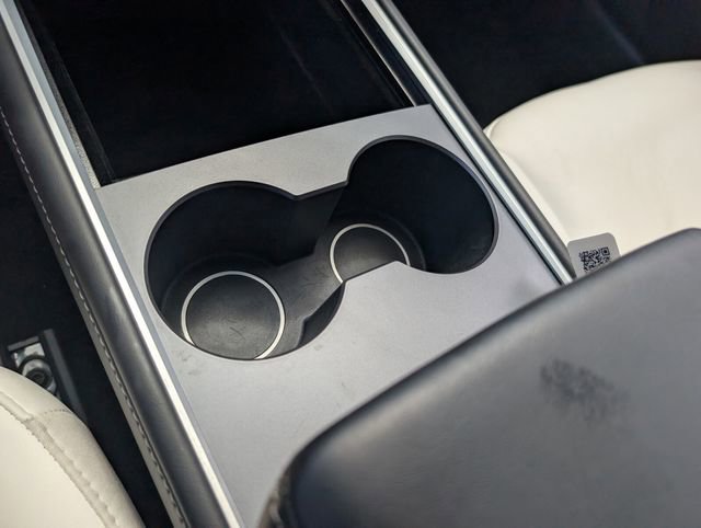 Used 2023 Tesla Model 3 Standard Range image 33