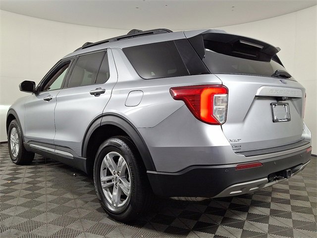 Used 2023 Ford Explorer XLT w/ Equipment Group 202A image 7