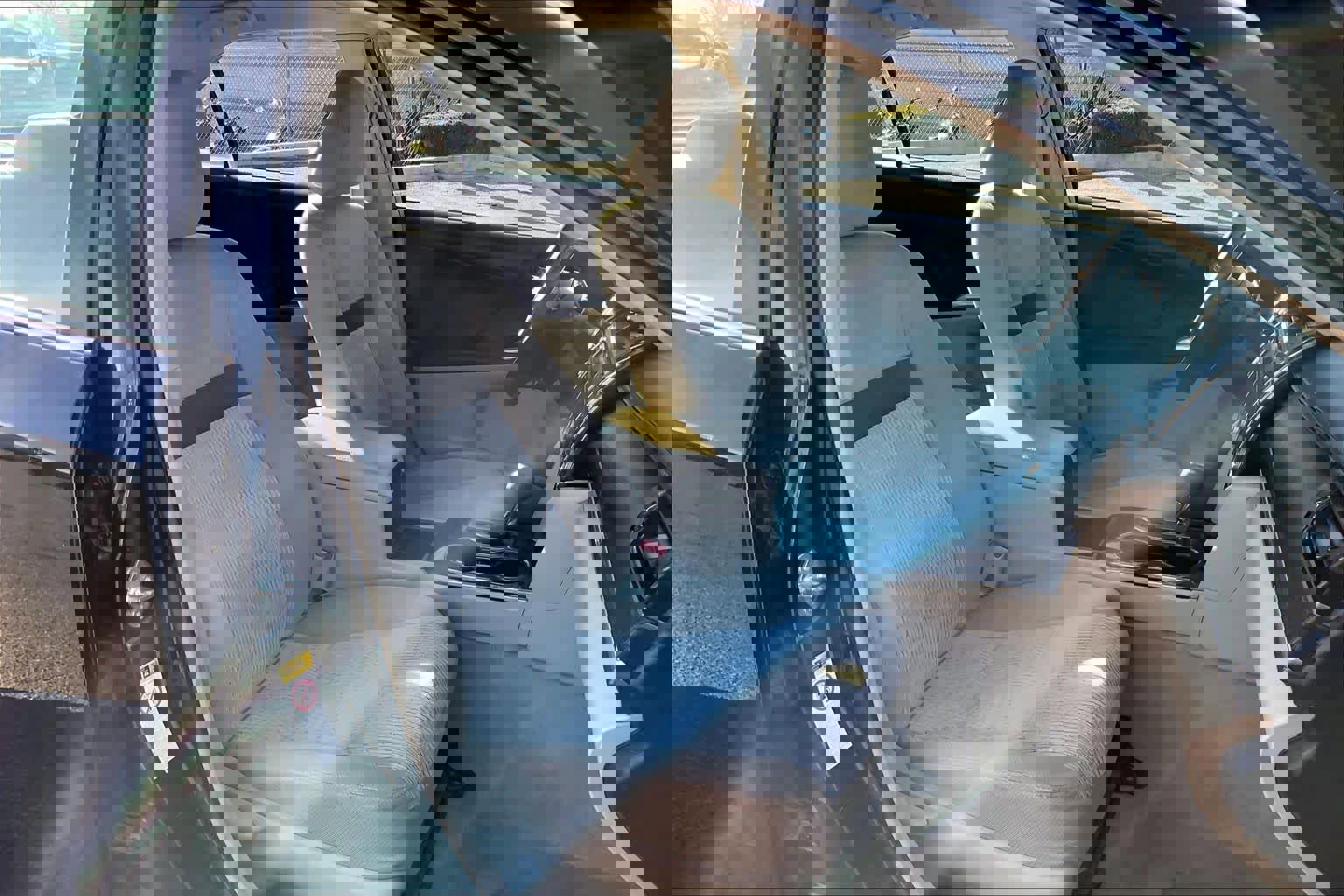 Used 2012 Toyota Camry LE image 7