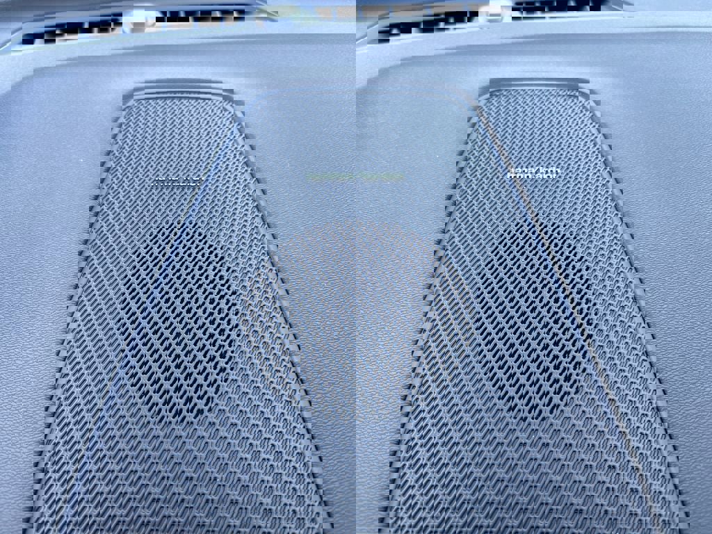 New 2026 Volvo XC60 B5 Plus image 10