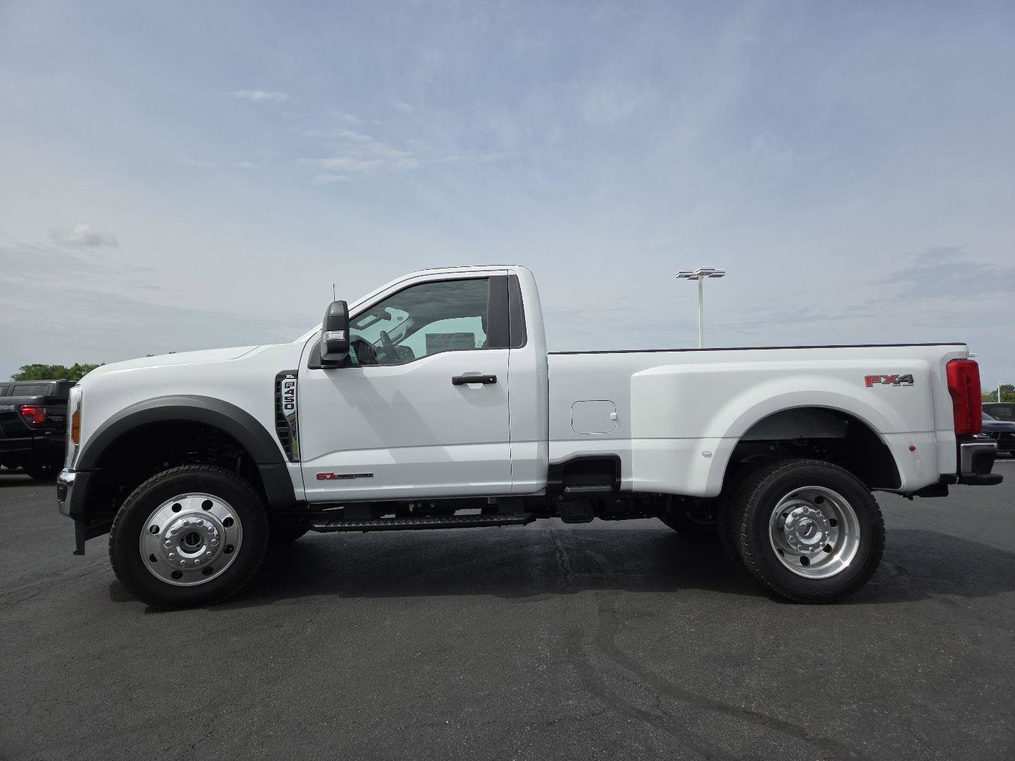 New 2026 Ford F450 XL w/ XL Driver Assist Package AWD/4WD image 9