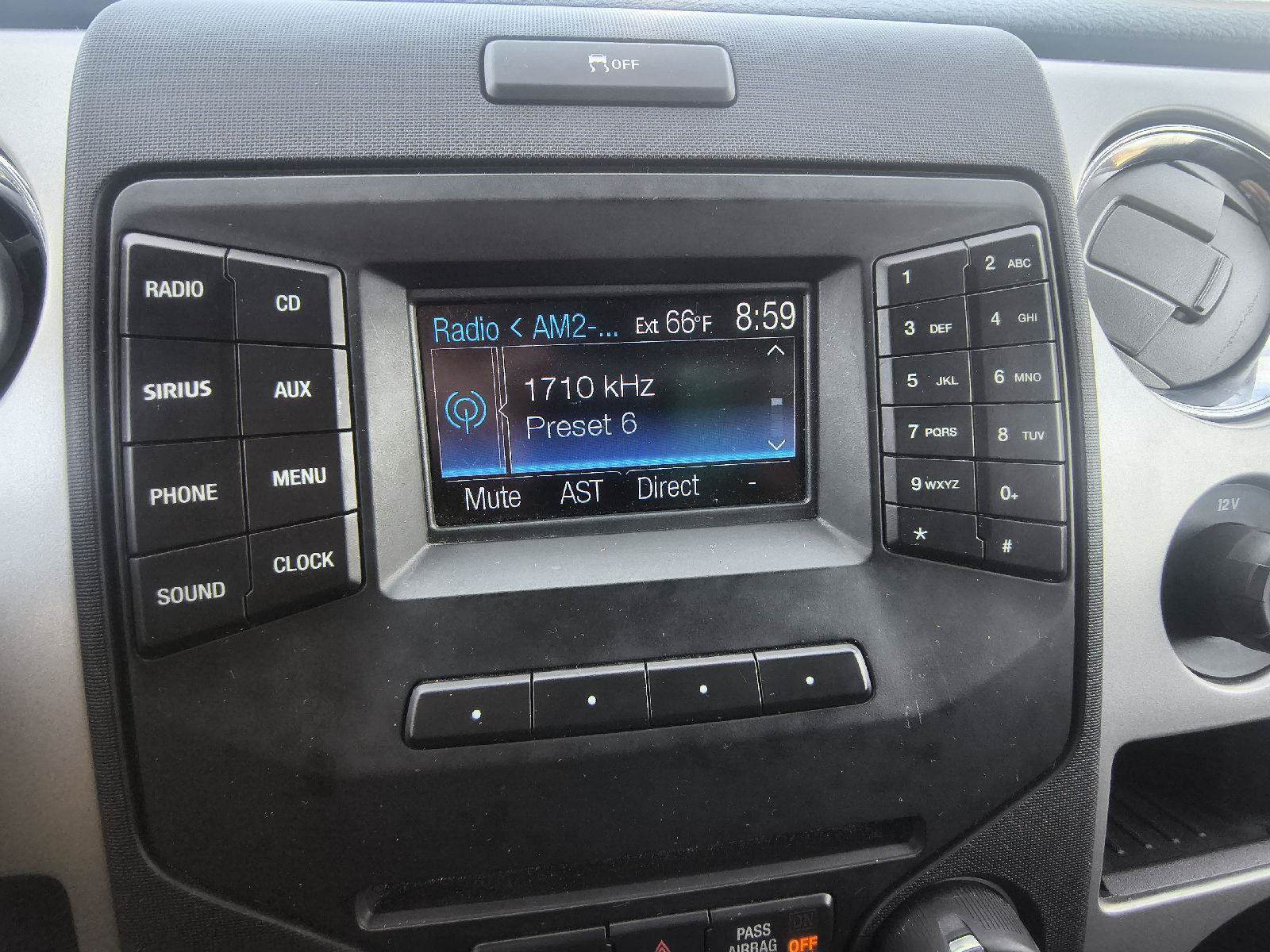 Used 2014 Ford F150 XLT w/ Equipment Group 302A Luxury AWD/4WD image 15