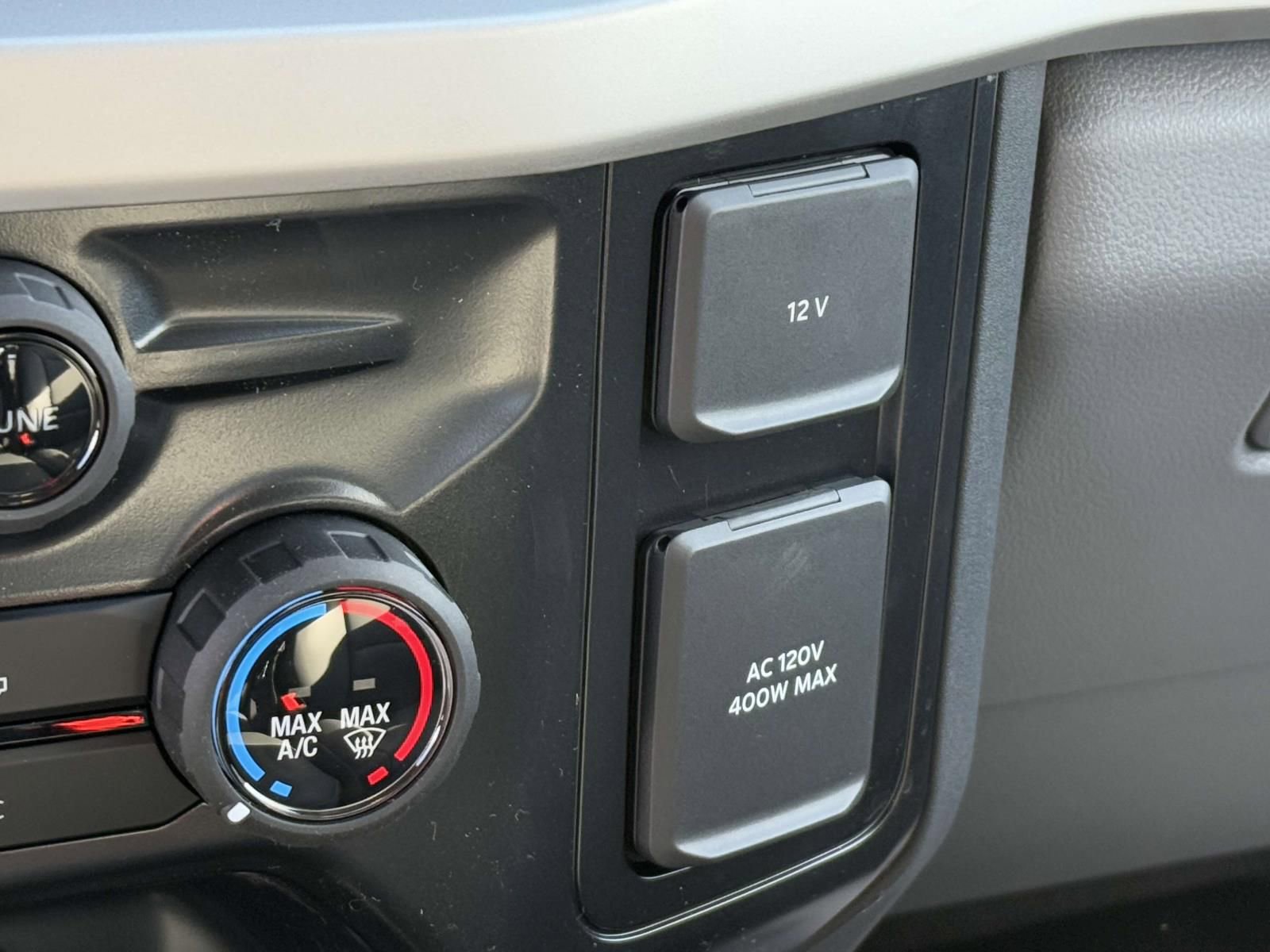 New 2025 Ford F550 4x4 Crew Cab Super Duty image 15