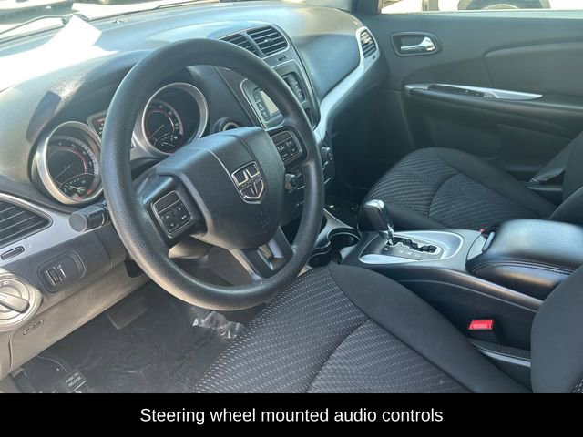 Used 2019 Dodge Journey SE FWD image 7