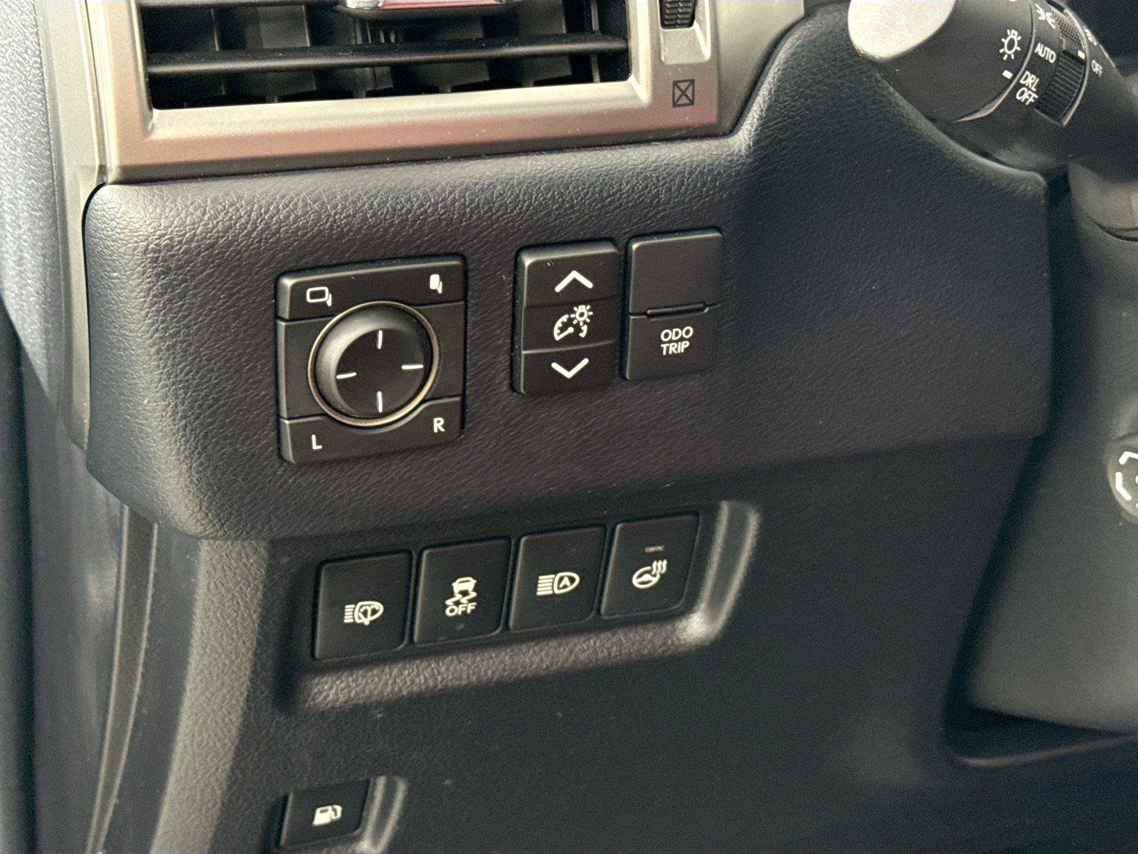 Used 2023 Lexus GX 460 Premium AWD/4WD image 16