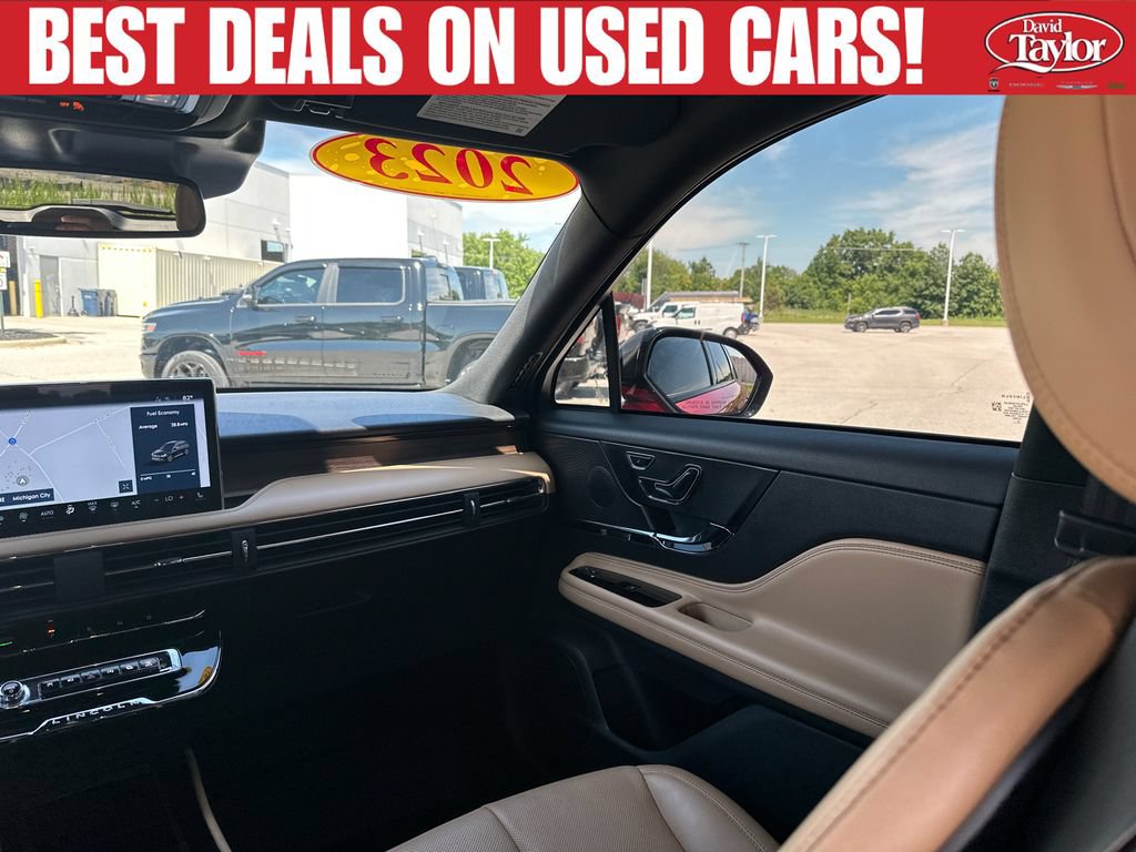 Used 2023 Lincoln Corsair Reserve w/ Jet Appearance Package AWD/4WD image 24