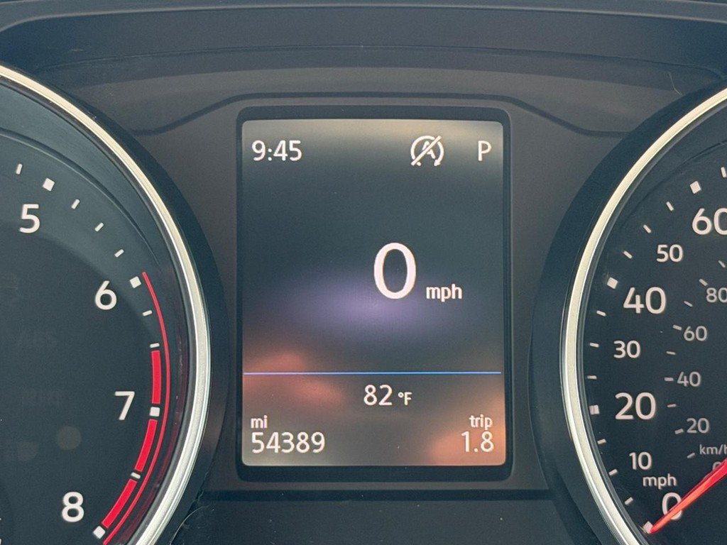 Used 2020 Volkswagen Tiguan SE R-Line FWD image 21