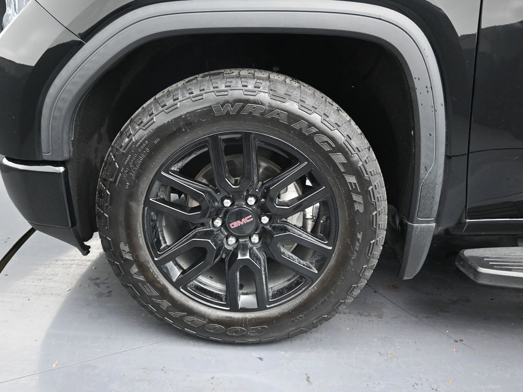 Used 2021 GMC Sierra 1500 Elevation w/ LPO, Elevation Black Package image 9