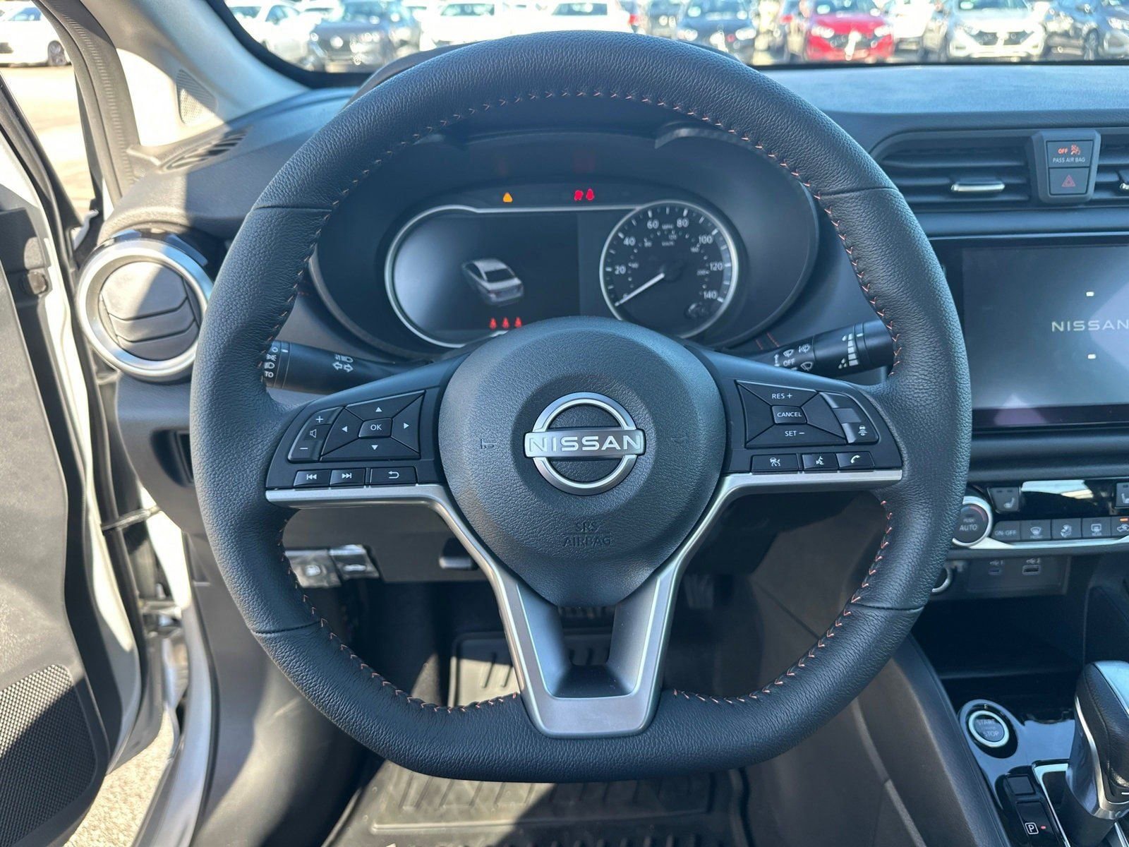 New 2025 Nissan Versa SR w/ Trunk Package image 23