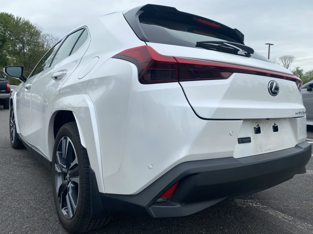 Certified 2023 Lexus UX 250h AWD w/ Premium Package image 3