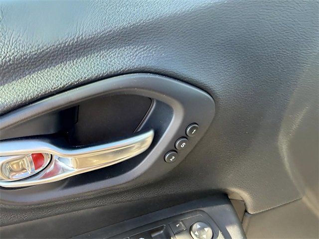 Used 2019 Jeep Cherokee Limited image 10