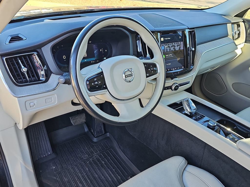 Used 2022 Volvo XC60 B5 Inscription w/ Advanced Package image 19