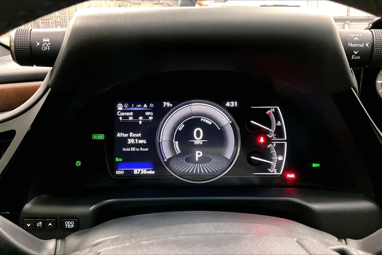Used 2024 Lexus ES 300h w/ Premium Package FWD image 25