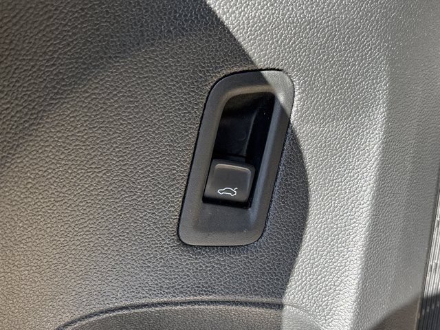 Used 2024 Volkswagen Atlas SE FWD image 26