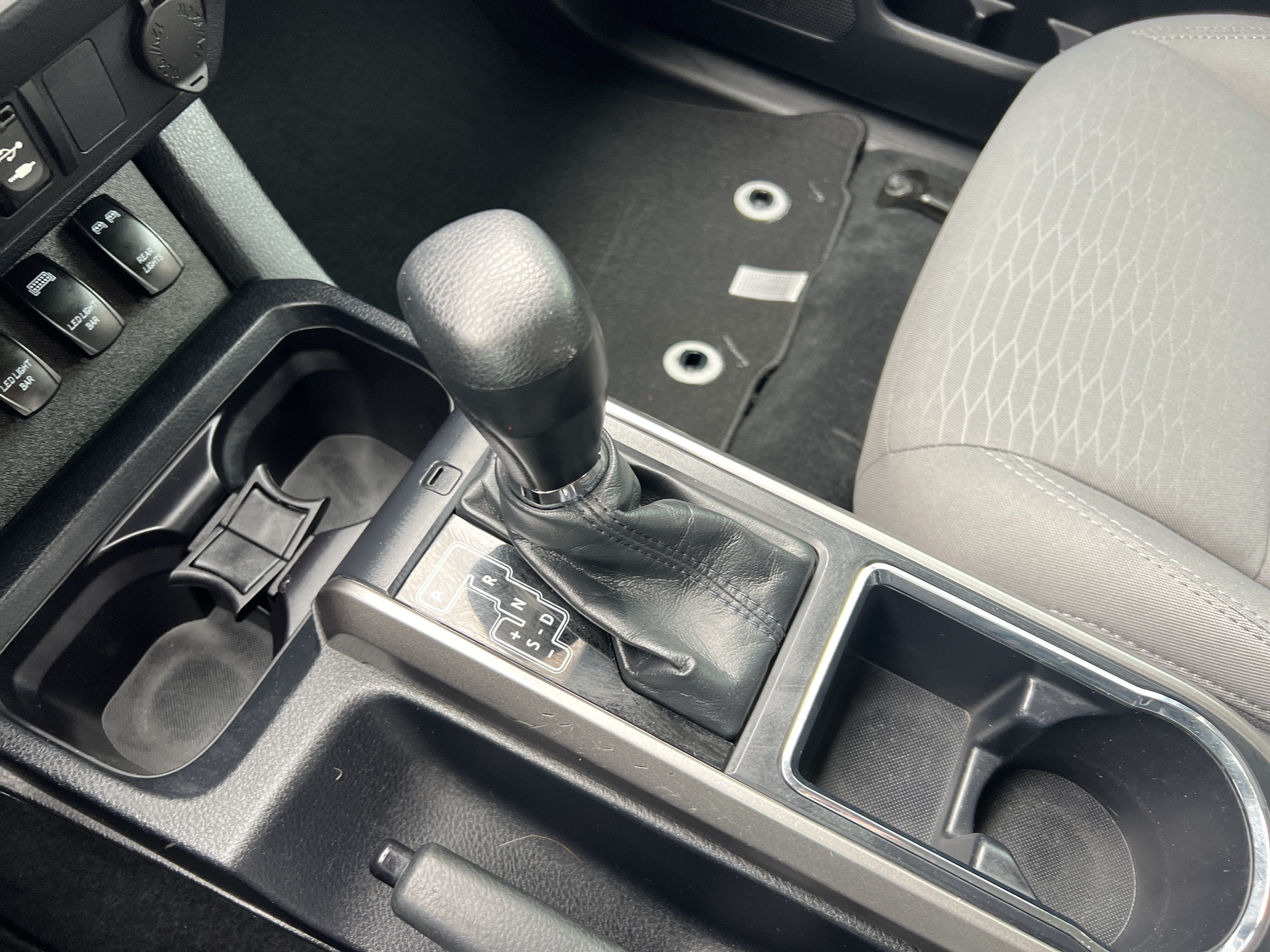 Used 2019 Toyota Tacoma SR5 AWD/4WD image 22