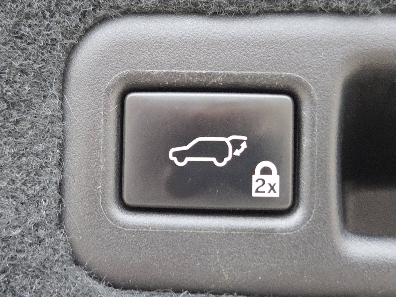 Used 2016 Lexus RX 450h AWD w/ Accessory Package image 22