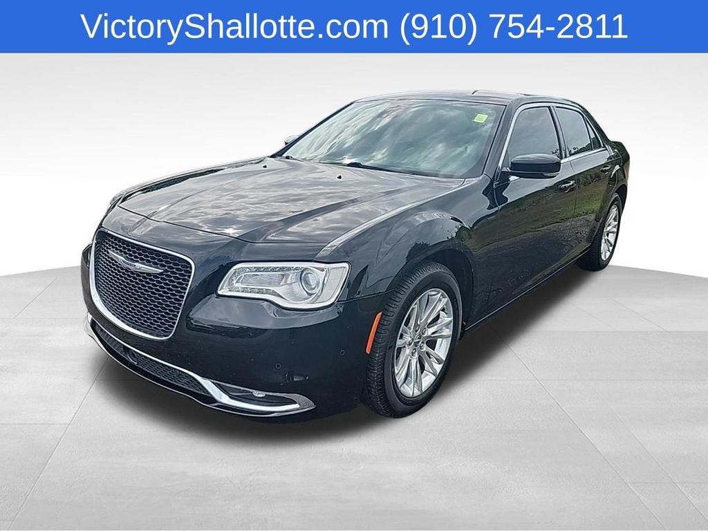 Used 2021 Chrysler 300 Touring L RWD image 14