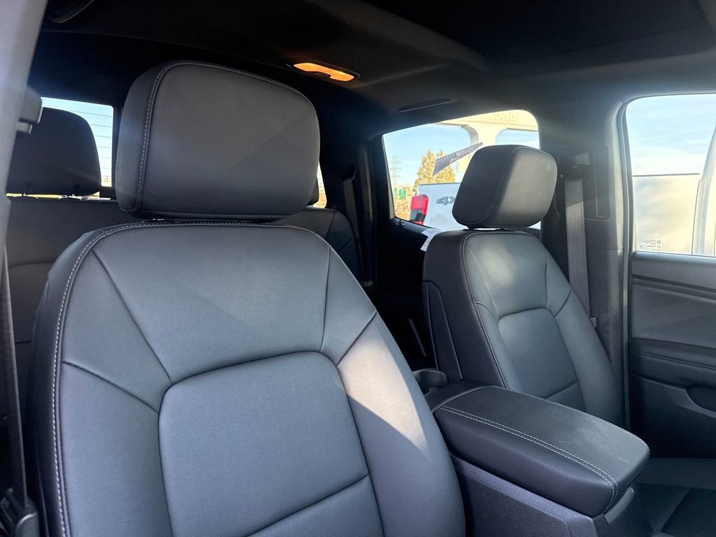 Used 2025 GMC Canyon Elevation w/ Convenience Package image 28