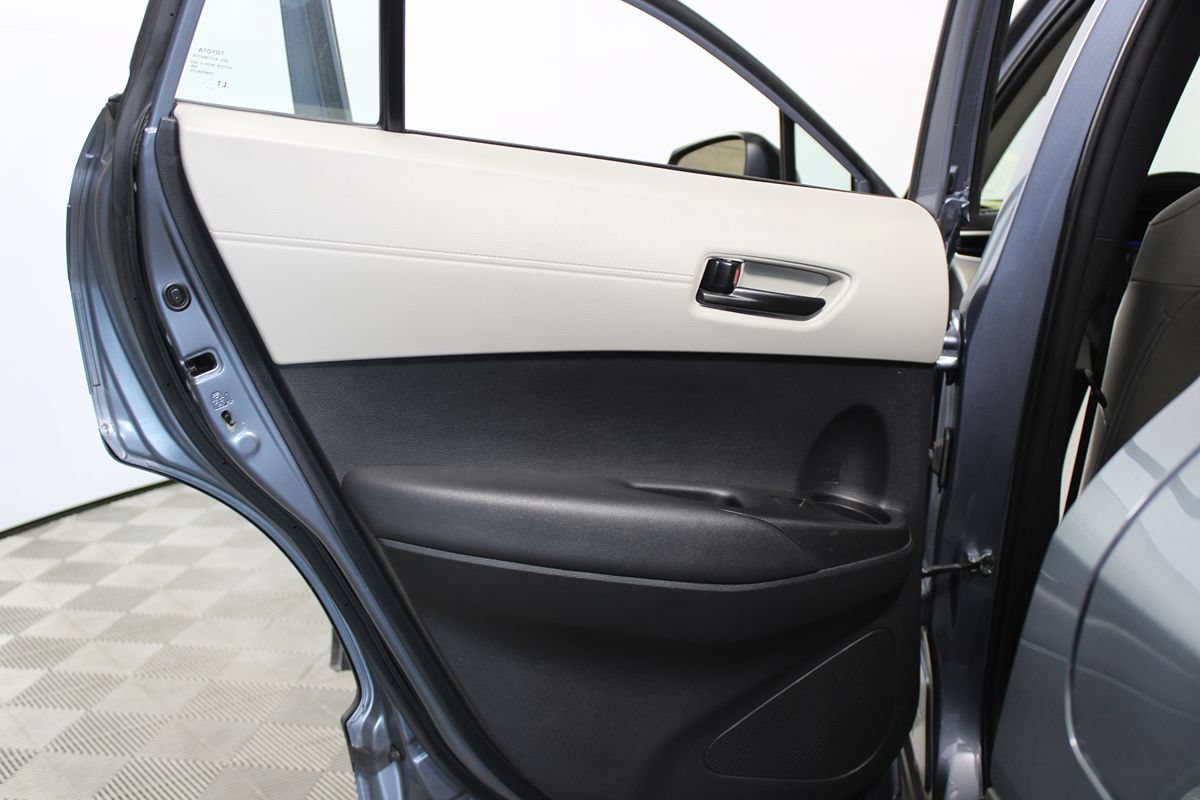 Used 2025 Toyota Corolla Cross L FWD image 20