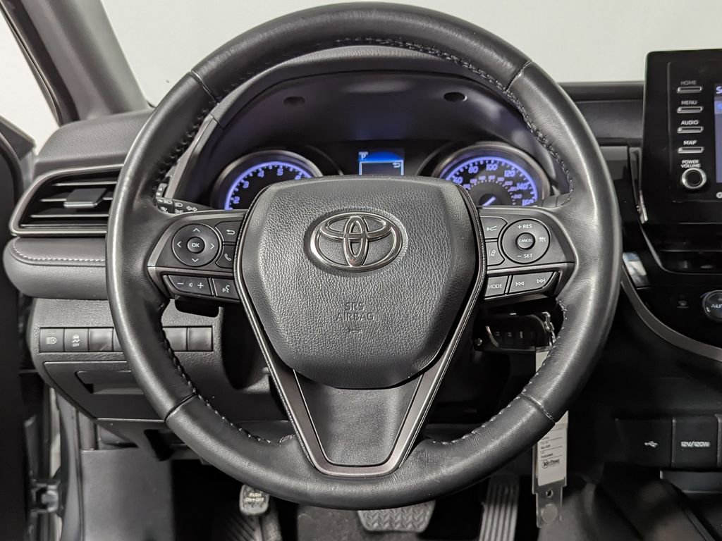 Used 2023 Toyota Camry SE image 29