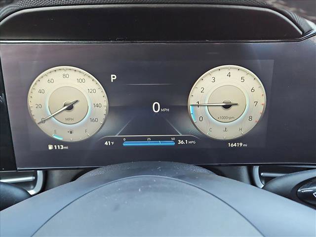 Used 2023 Hyundai Elantra SEL w/ Convenience Package image 12