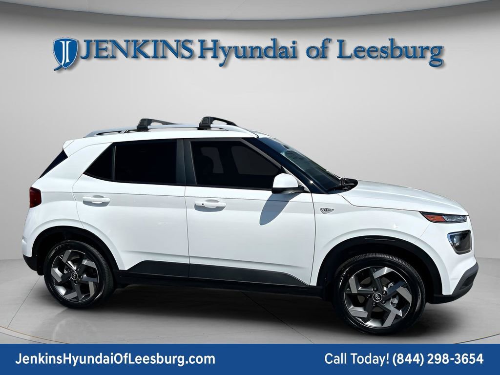 New 2026 Hyundai Venue SEL image 2