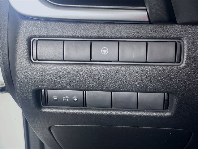 Used 2022 Nissan Rogue SV image 11