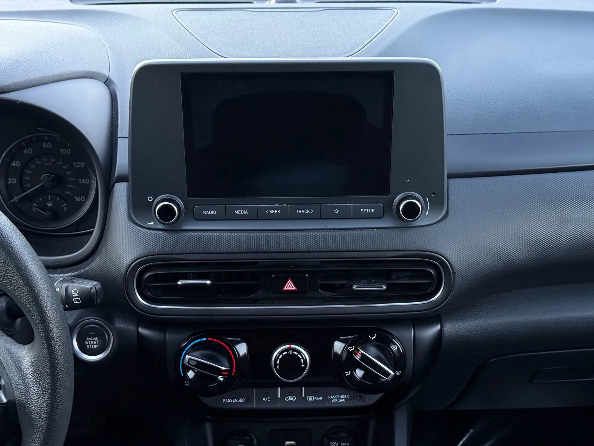 Used 2022 Hyundai Kona SEL image 32