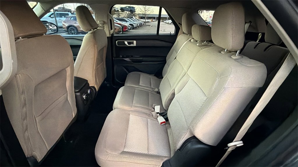 Used 2021 Ford Explorer 2WD image 24
