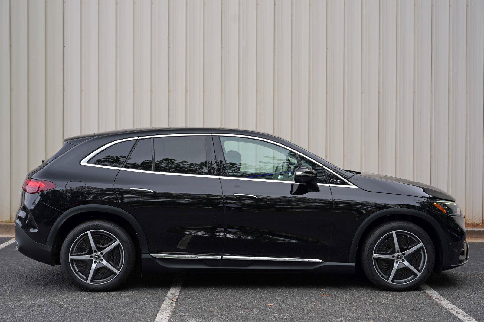 Used 2023 Mercedes-Benz EQE 500 4MATIC SUV image 59