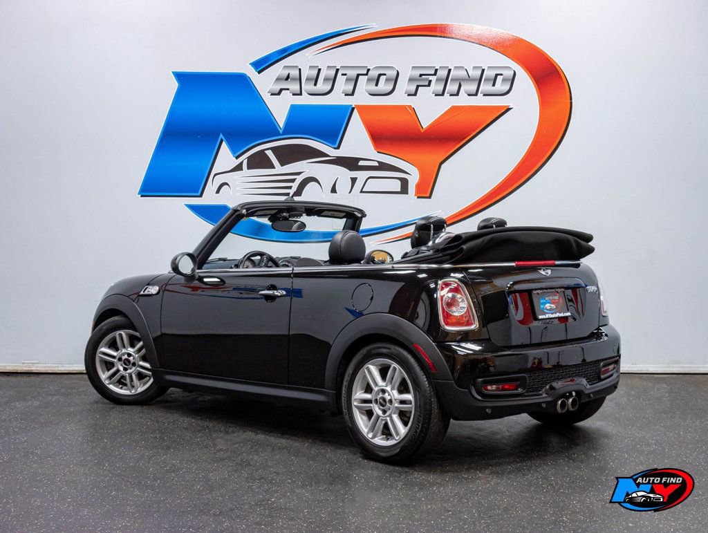 Used 2015 MINI Cooper S image 3