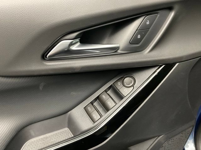 New 2026 Chevrolet Equinox LT w/ Safety and Technology Package FWD image 10