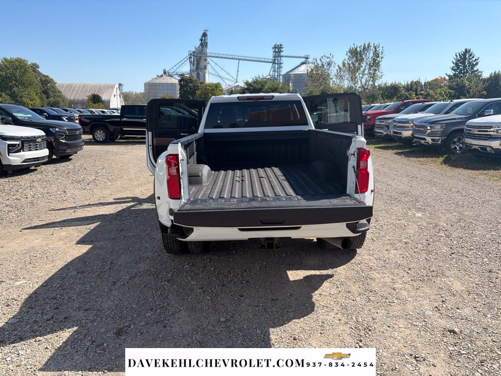 Used 2022 Chevrolet Silverado 3500 High Country AWD/4WD image 30
