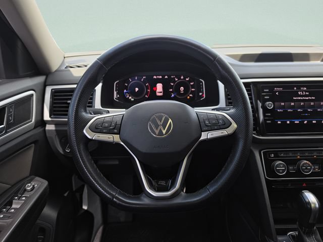 Used 2022 Volkswagen Atlas SEL R-Line AWD/4WD image 25