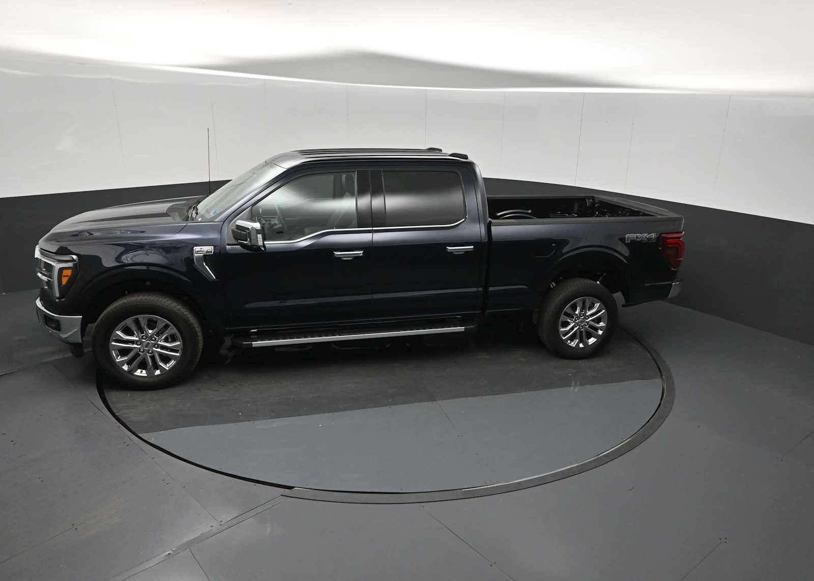 New 2026 Ford F150 Lariat w/ Equipment Group 501A Mid AWD/4WD image 27