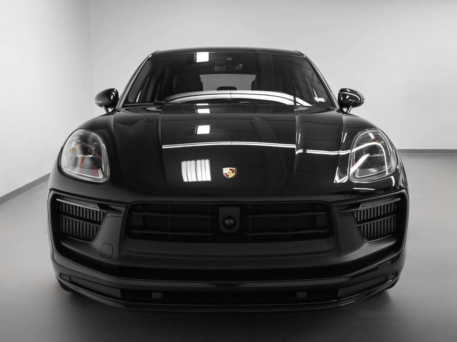Certified 2023 Porsche Macan GTS image 8
